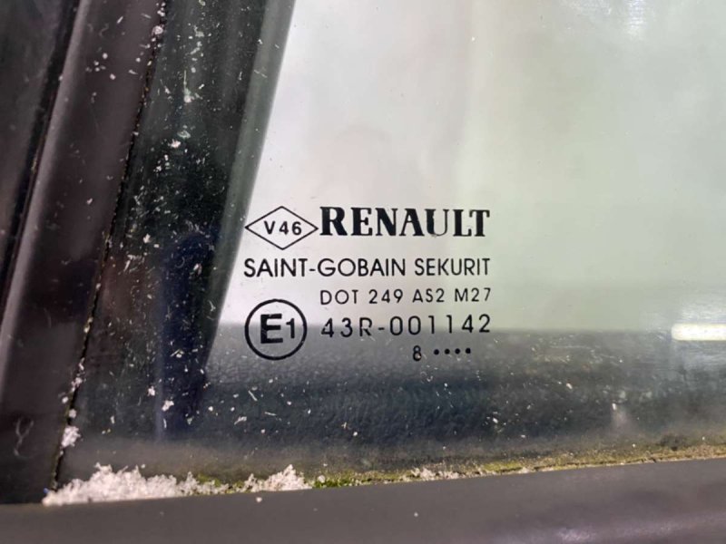 Стекло двери задней левой Renault Megane 3 купить в России