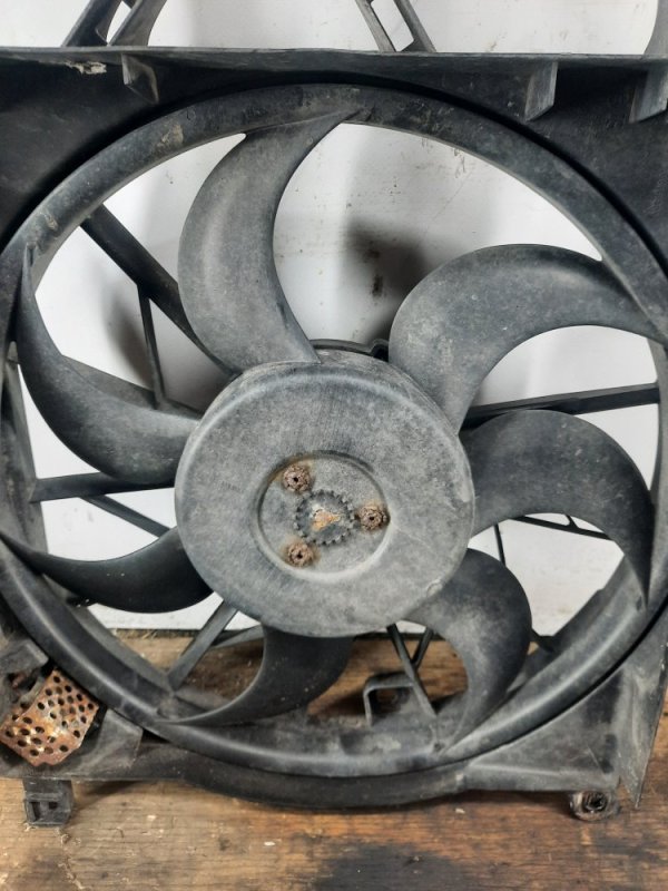 Вентилятор радиатора основного Opel Zafira B купить в России