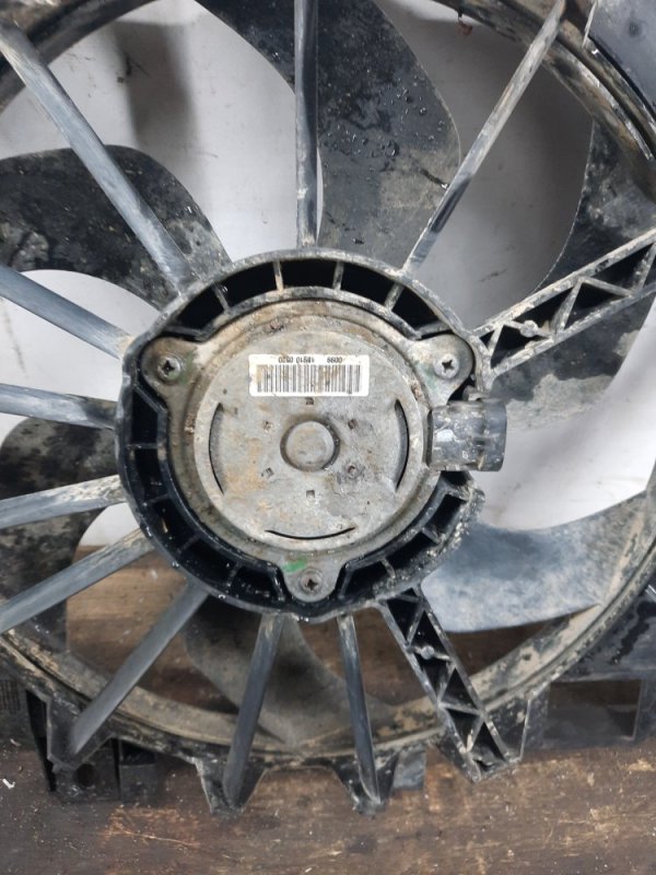 Вентилятор радиатора основного Mercedes 508 купить в России