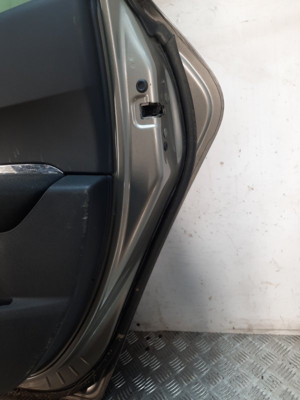 Дверь задняя правая Peugeot 3008 купить в России