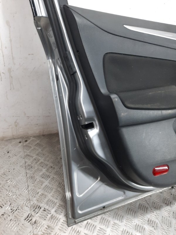 Дверь передняя левая Ford Mondeo 3 купить в России