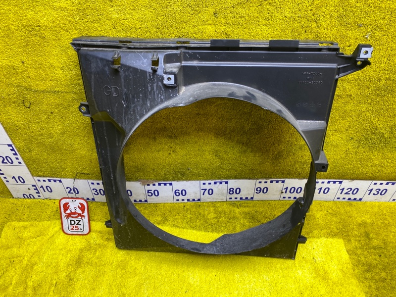 Диффузор радиатора передний Toyota Land Cruiser Prado GDJ150W/GD