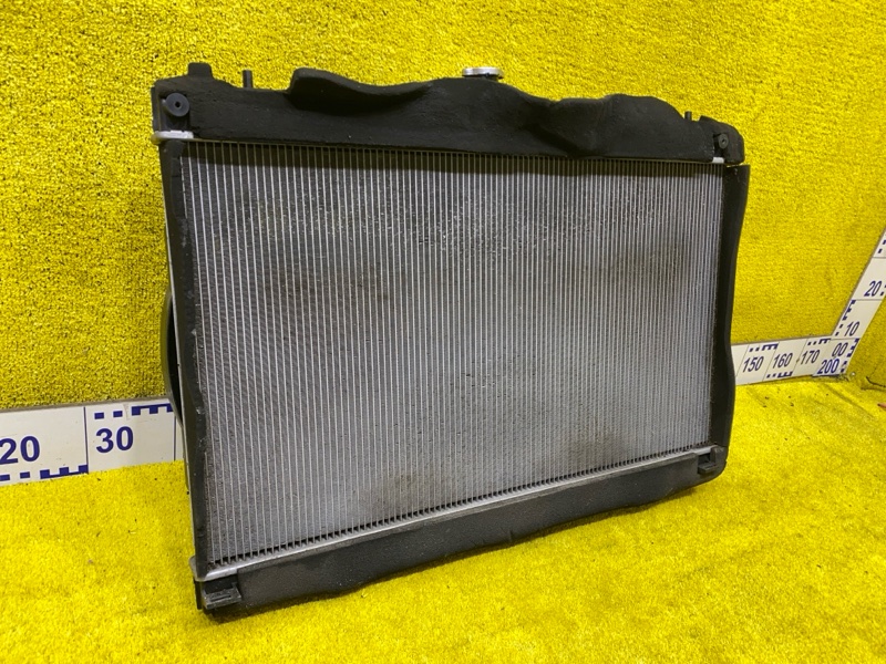 Радиатор основной передний Nissan Serena GFC27 MR20DD 5086 21410
