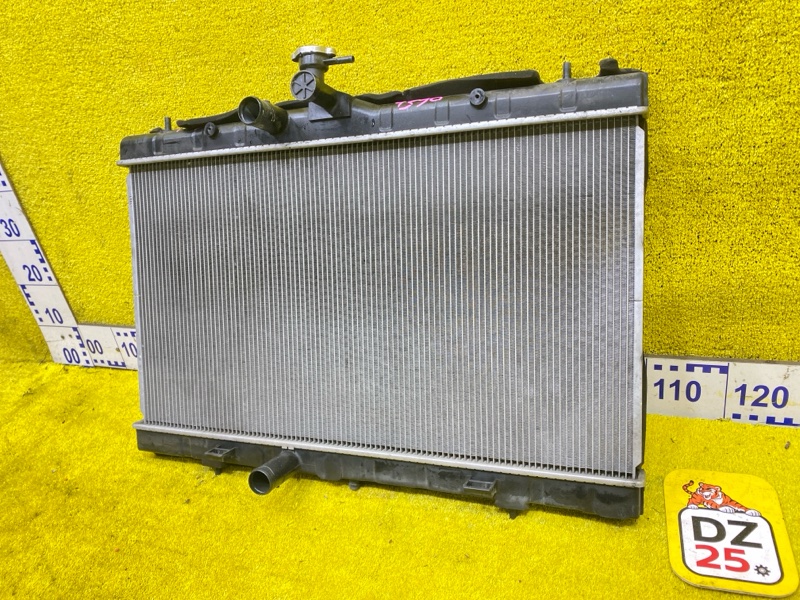Радиатор основной передний Nissan Serena GFC27 MR20DD 5115 21410