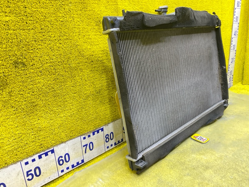 Радиатор основной передний Nissan Serena GFC27 MR20DD 5129 21410