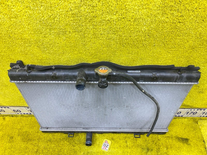 Радиатор основной передний Nissan Serena GC27 MR20DD 5119 214105