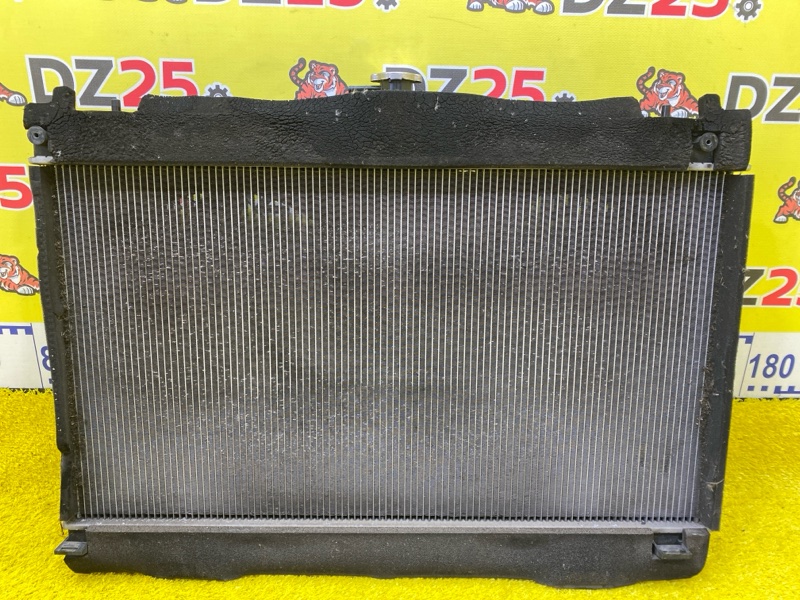 Радиатор основной передний Nissan Serena GFC27 MR20DD 5208 21410