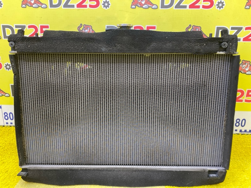 Радиатор основной передний Nissan Serena GFC27 MR20DD 5213 21410