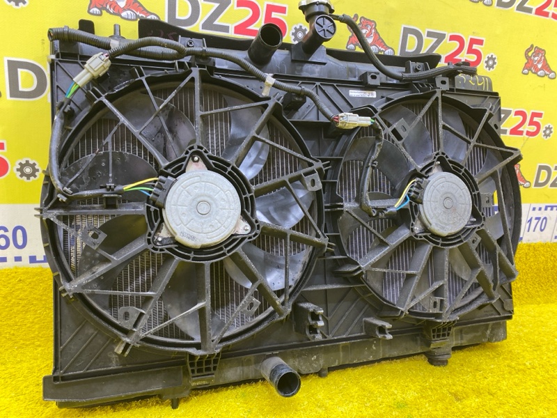 Радиатор основной передний Nissan Serena GFNC27 MR20DD 5241 2141