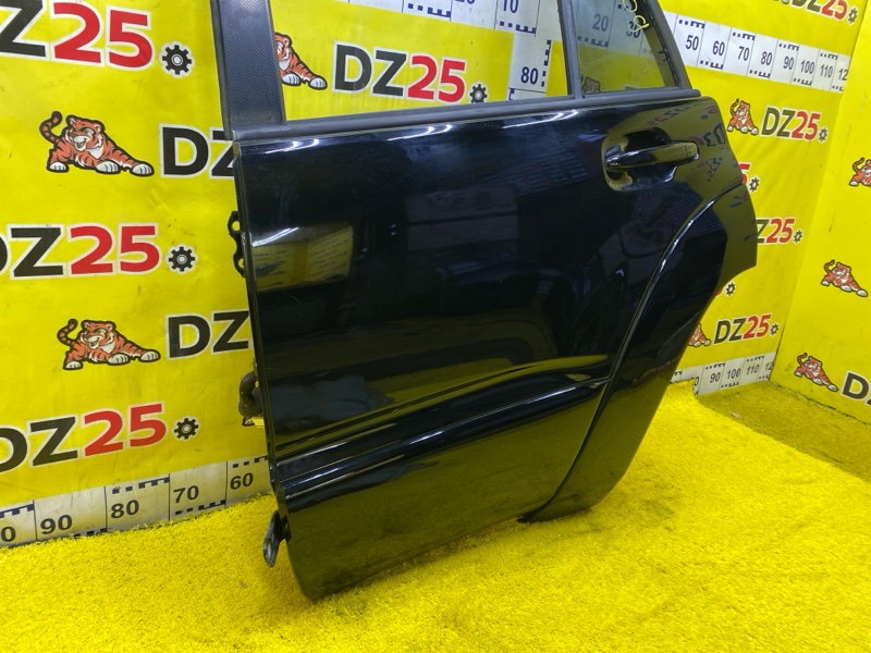 Дверь боковая задняя левая Toyota Hilux Surf VZN215W 5VZFE 5409 