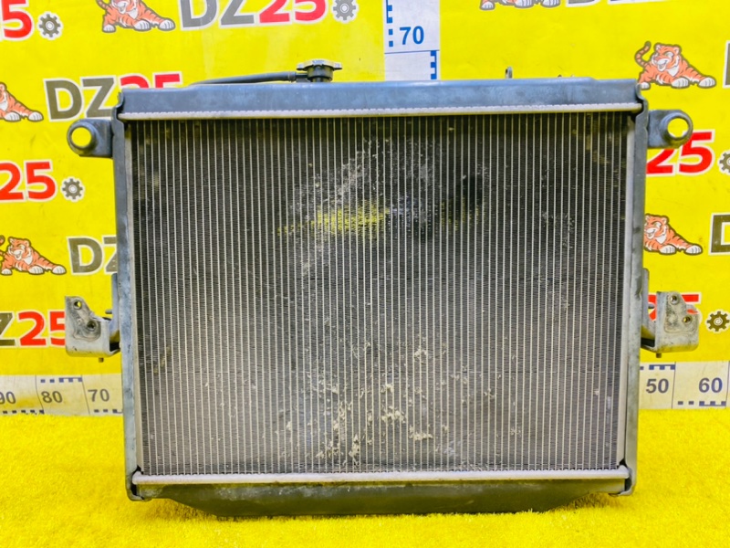 Радиатор основной передний Toyota Land Cruiser UZJ100W 2UZFE 547