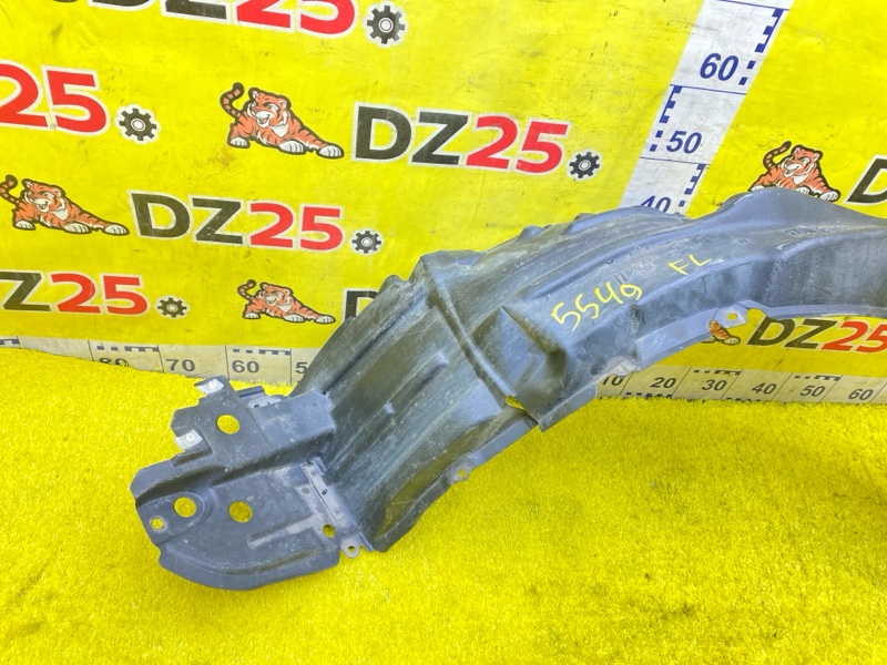Подкрылок передний левый Toyota Esquire ZWR80G 2ZRFXE 5549 53806