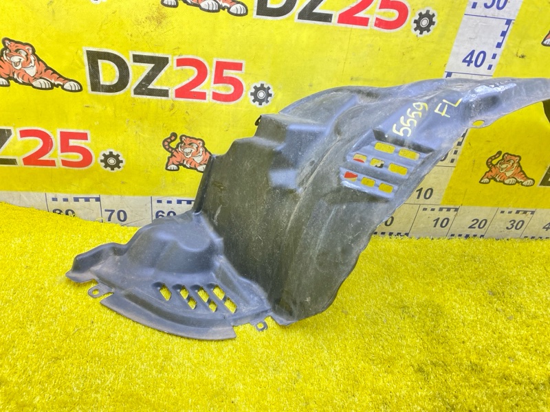 Подкрылок передний левый Toyota Town Ace Noah CR50G 3CT 5559 538