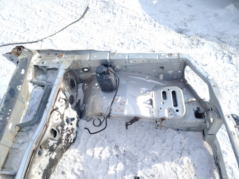 Лонжерон передний левый Toyota Hilux Surf VZN215W 5VZFE 5221 537
