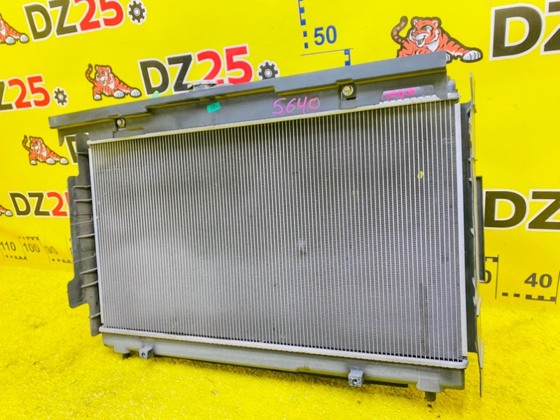 Радиатор основной передний Suzuki Escudo YD21S M16A 5640 1770054