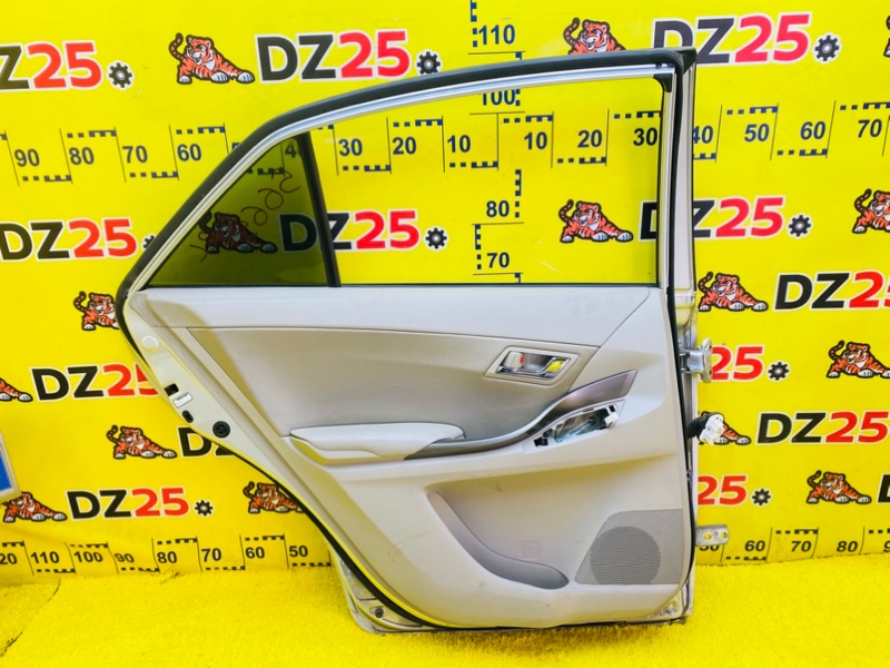 Дверь боковая задняя левая Toyota Premio ZRT265 2ZRFE 5665 67004