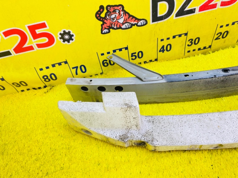 Жесткость бампера передняя Toyota Premio ZRT265 2ZRFE 5665 52021