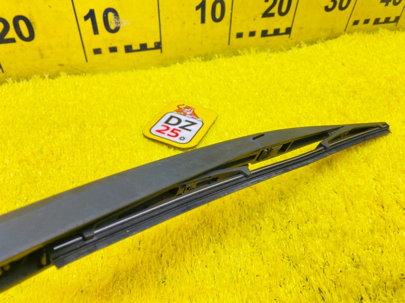 Дворник 5-й двери задний Toyota Premio ZRT265 2ZRFE 5665 8524148
