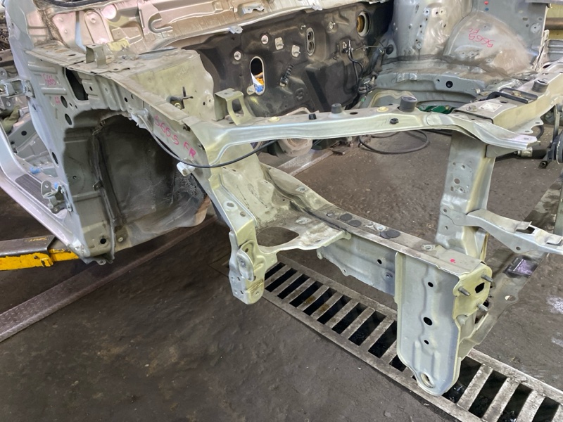 Лонжерон передний правый Toyota Premio ZRT265 2ZRFE 5665 53701-2