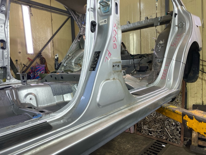 Порог кузова передний левый Toyota Premio ZRT265 2ZRFE 5665 6131