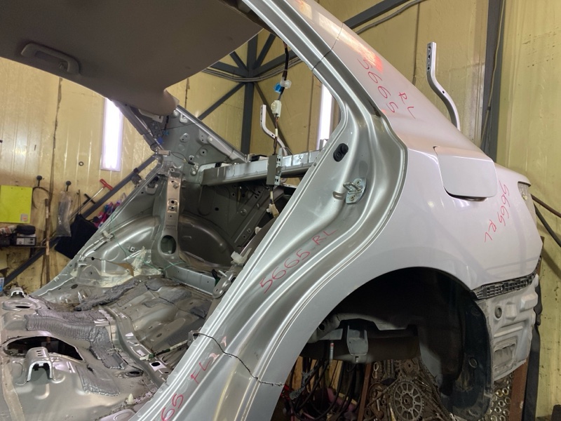 Крыло заднее левое Toyota Premio ZRT265 2ZRFE 5665 6160220A00