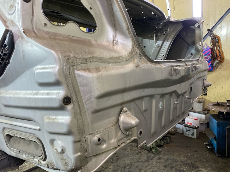 Тазик железный задний Toyota Premio ZRT265 2ZRFE 5665 5830720A00