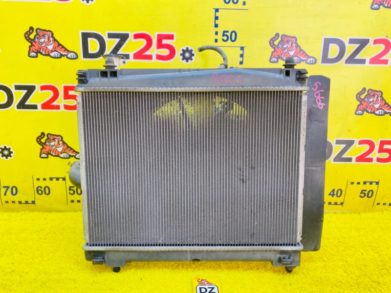 Радиатор основной передний Toyota Sienta NCP175G 1NZFE 5666 1640