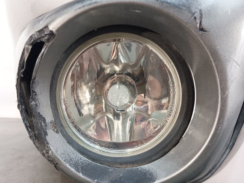 Бампер передний Toyota Corolla Spacio AE111N 52119-13070