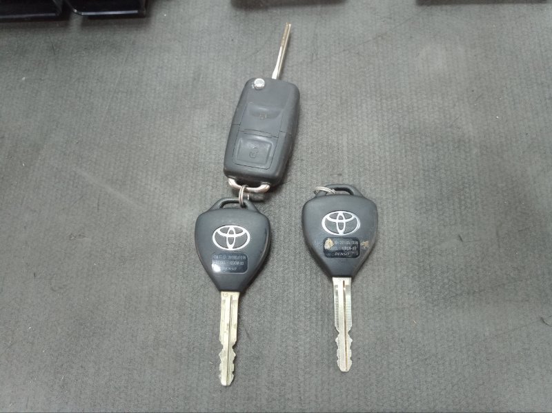 Личинка замка Toyota RAV4 ACA33L 2AZ 89780-0R040