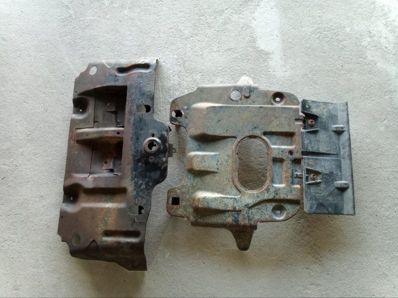 Защита двигателя Toyota Hilux Surf GRN215 1GR-FE 51405-35101