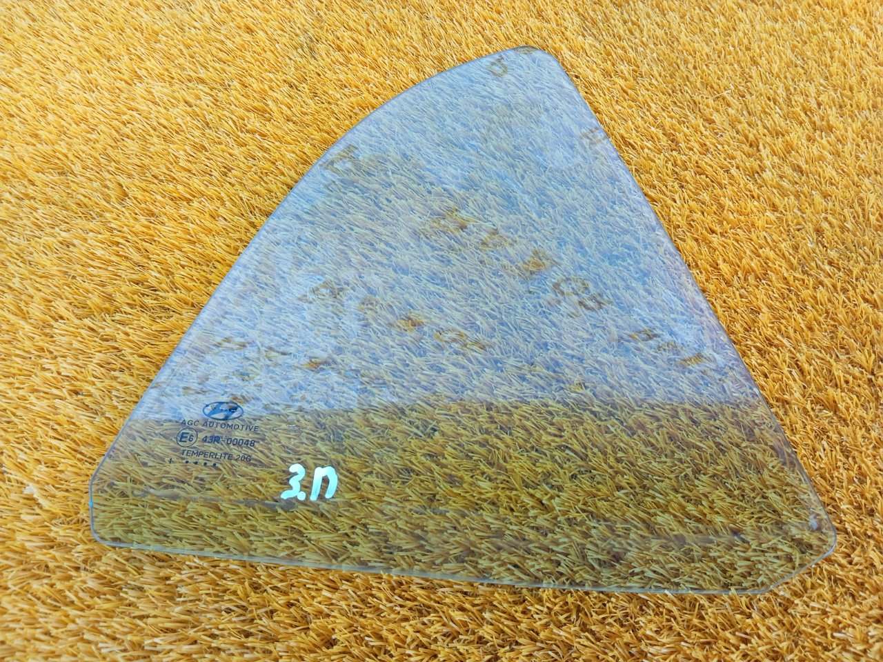 Форточка двери