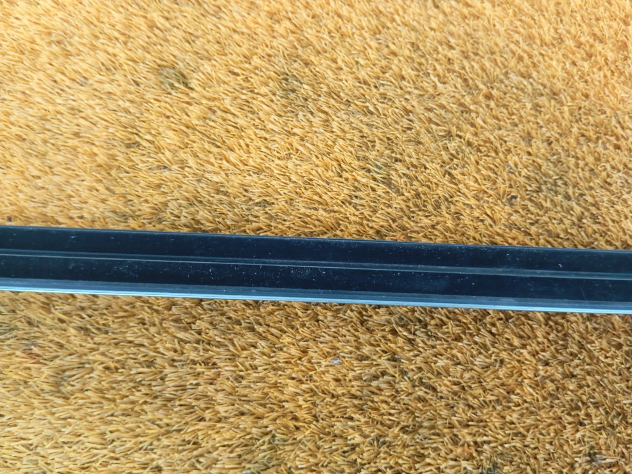 Молдинг стекла