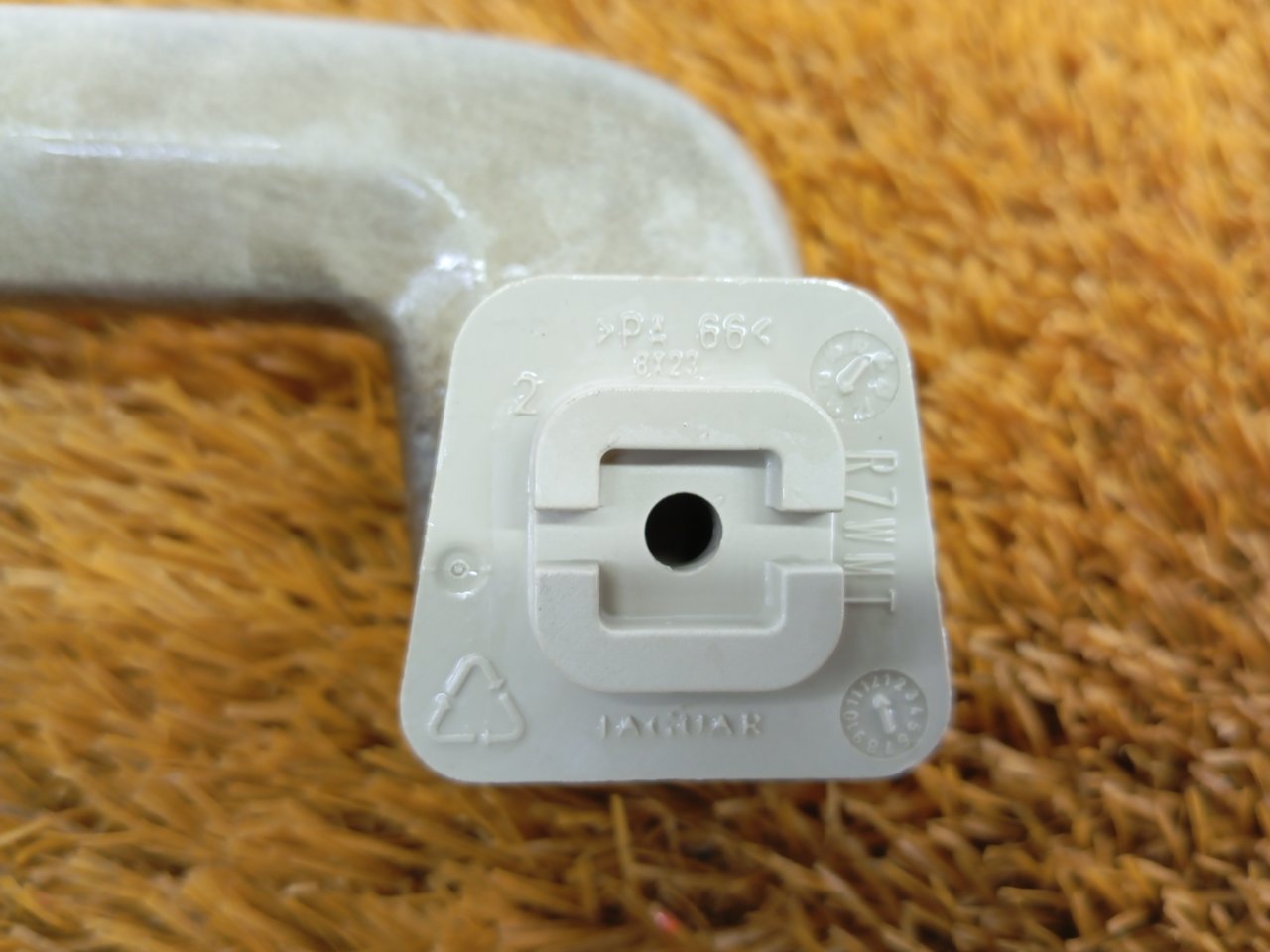 Ручка потолка