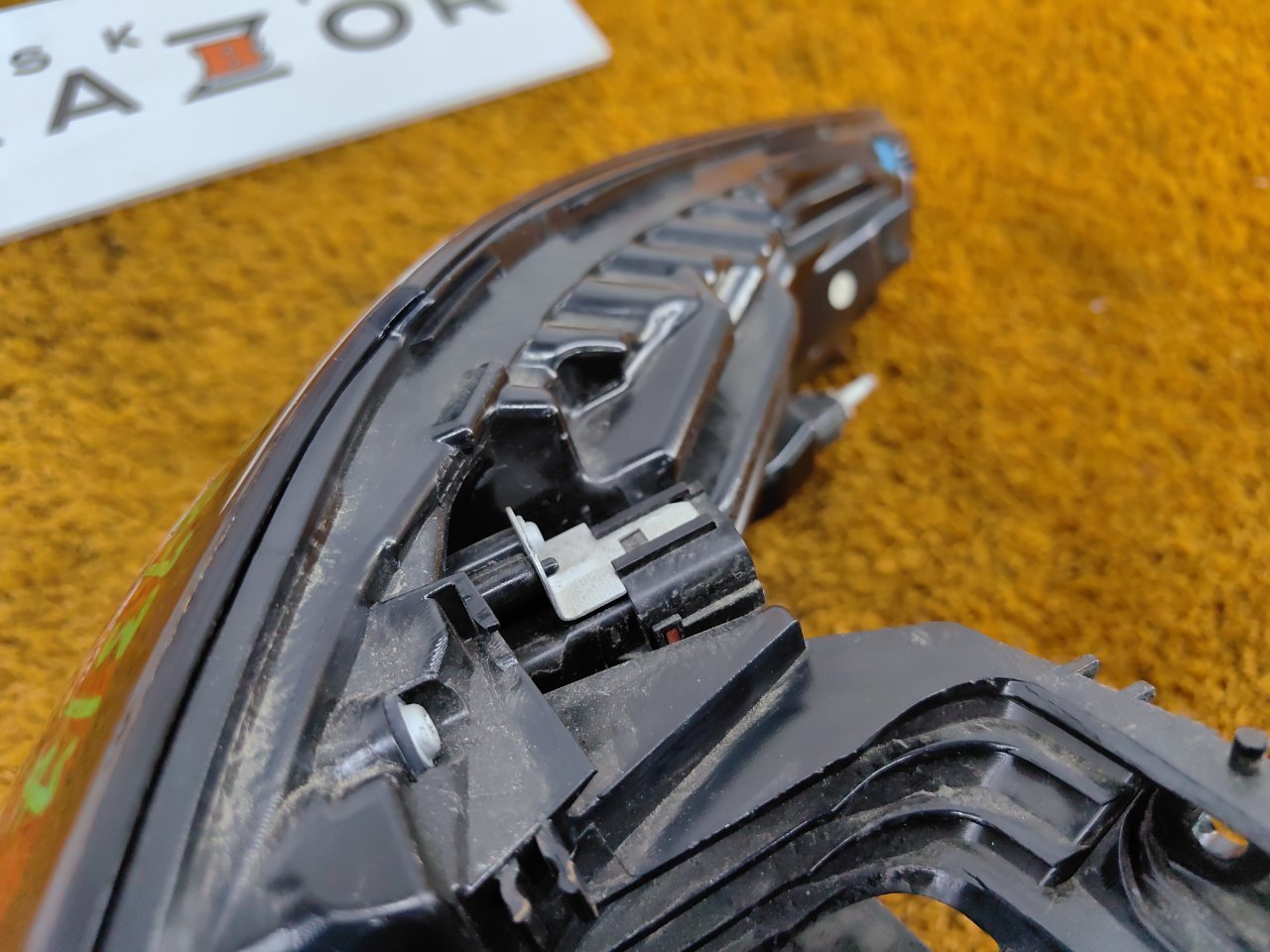 Фонарь задний