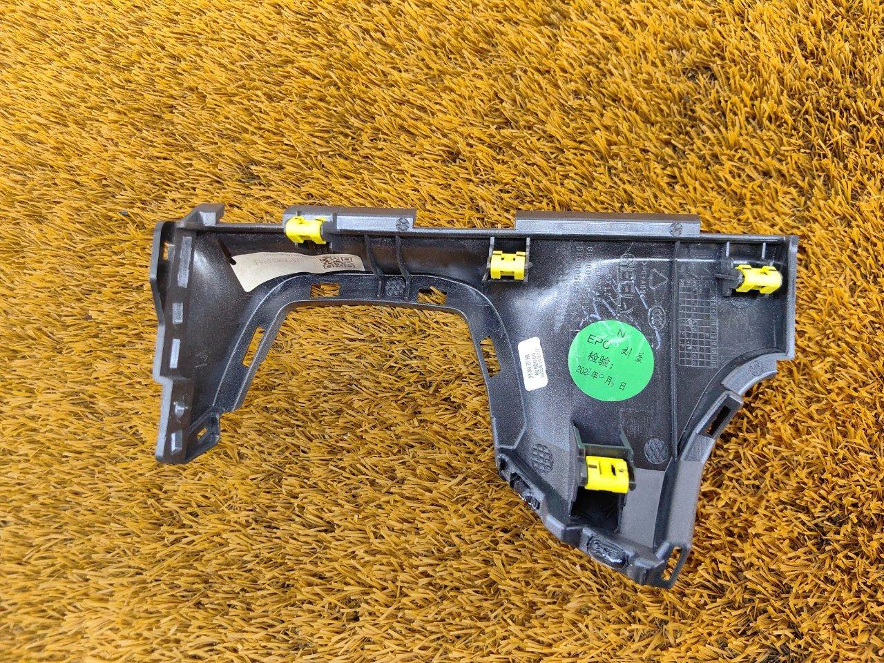 Декоративная накладка торпедо