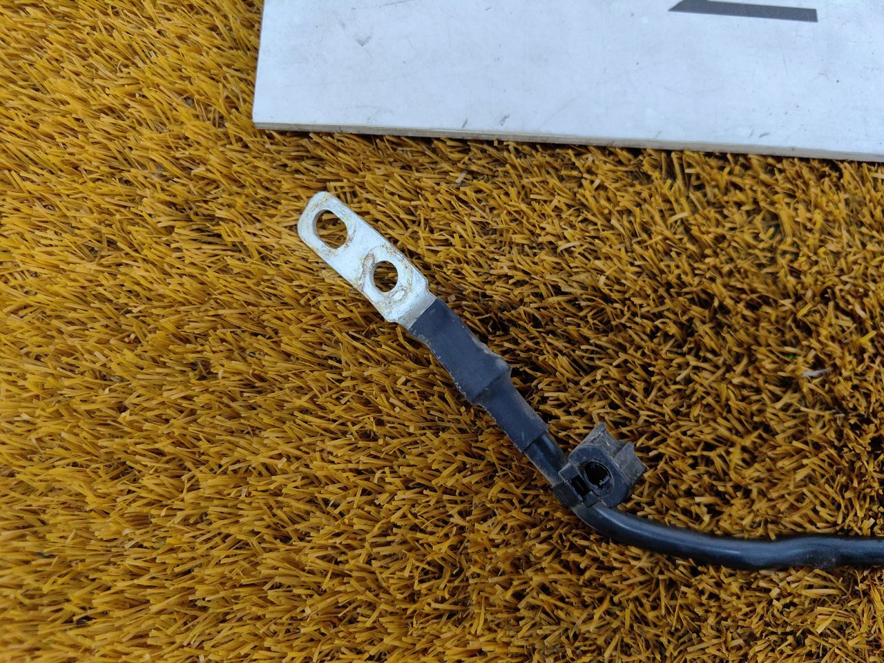 Клемма аккумулятор