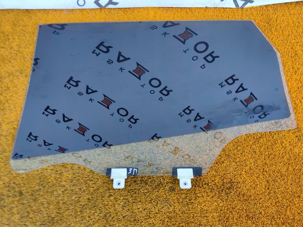 Стекло двери