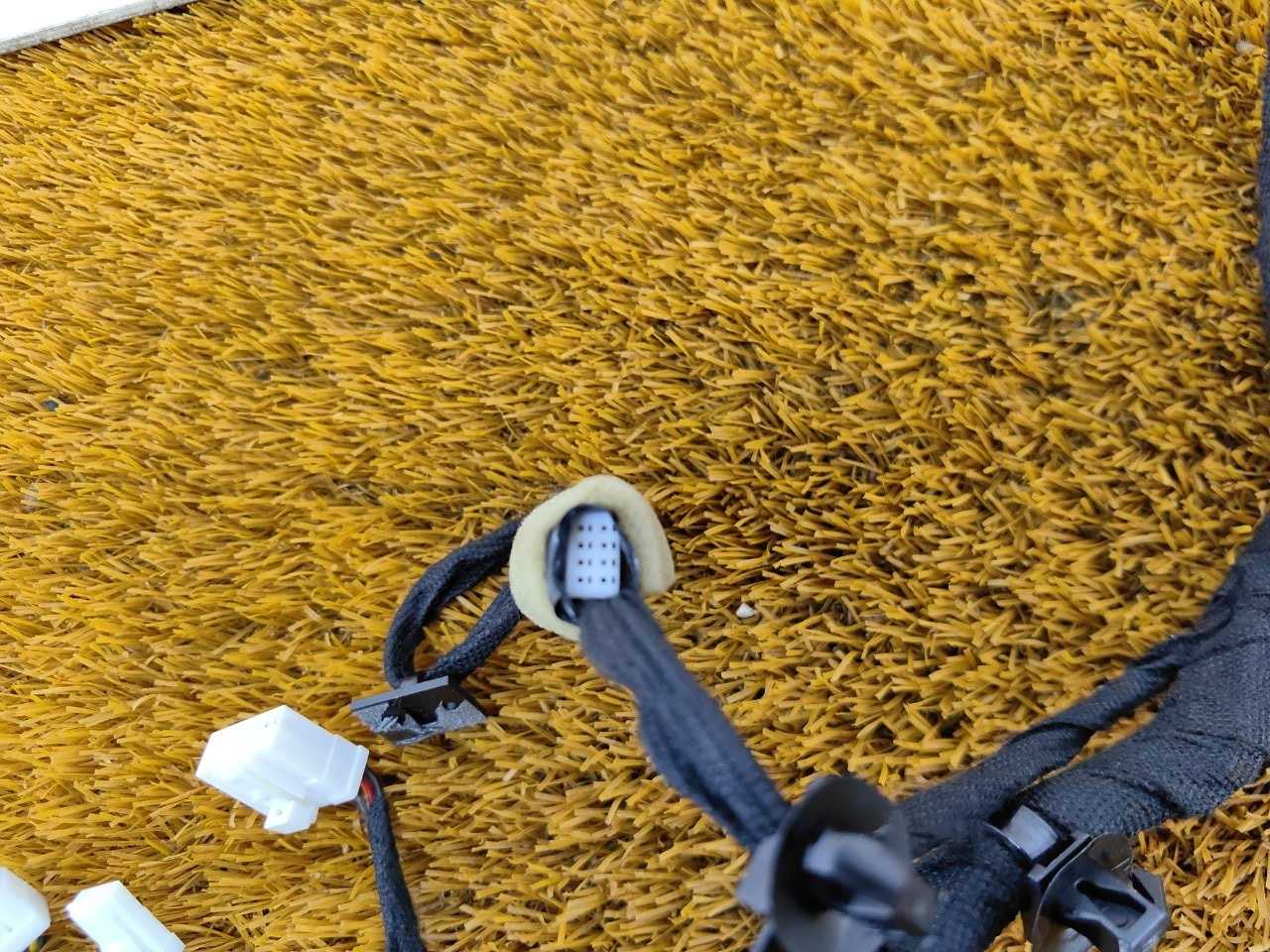 Проводка центральной консоли