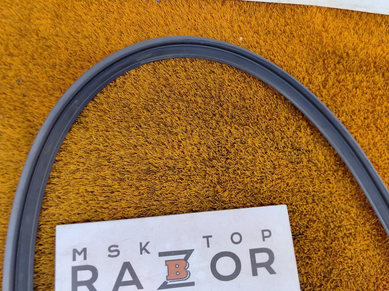 Уплотнитель жабо