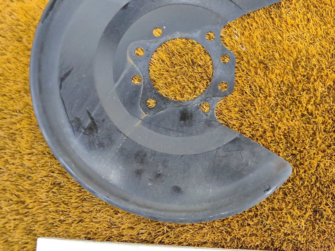 Пыльник тормозного диска