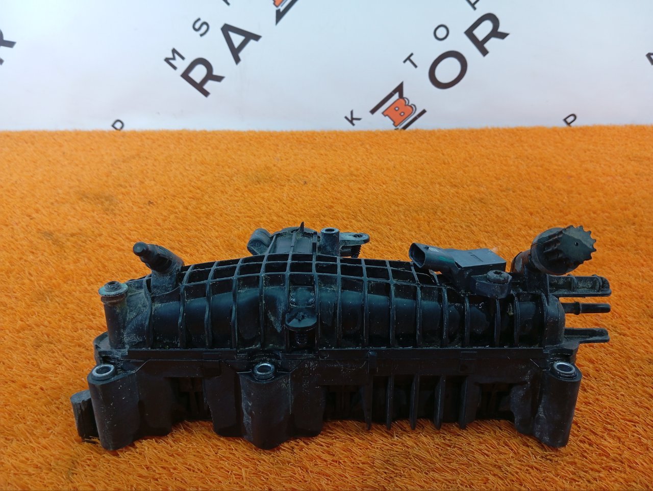 Коллектор впускной