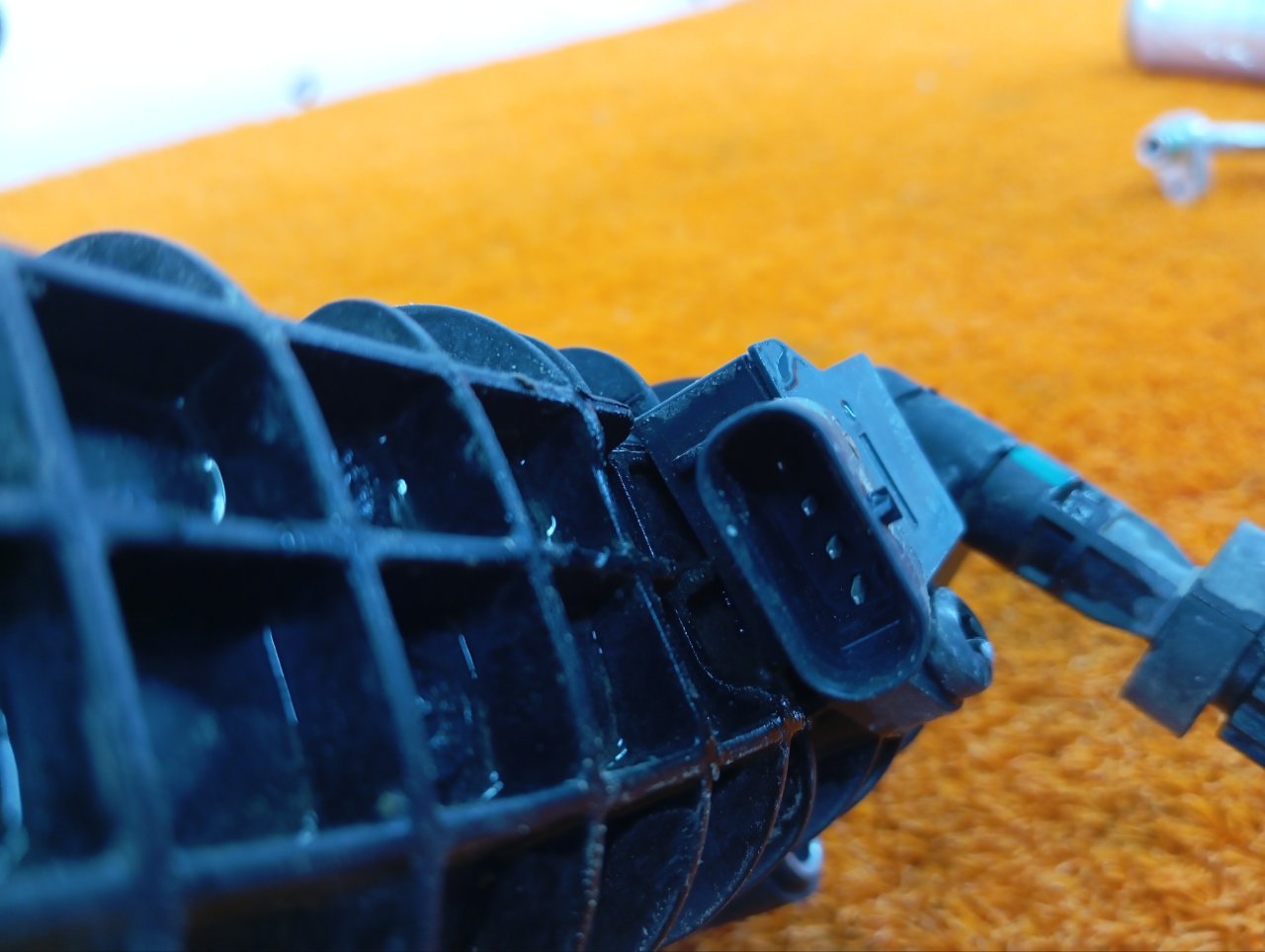 Коллектор впускной