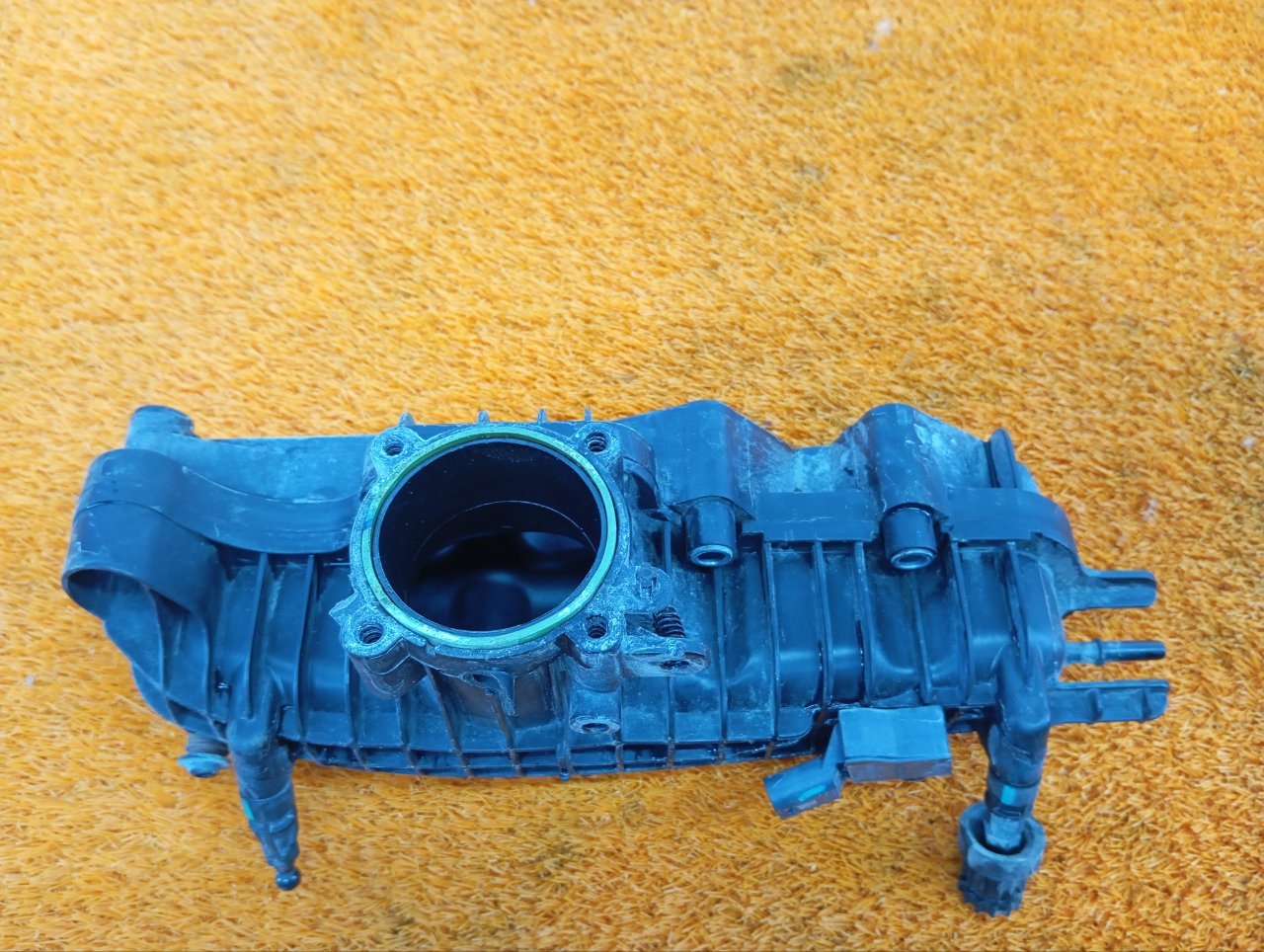 Коллектор впускной