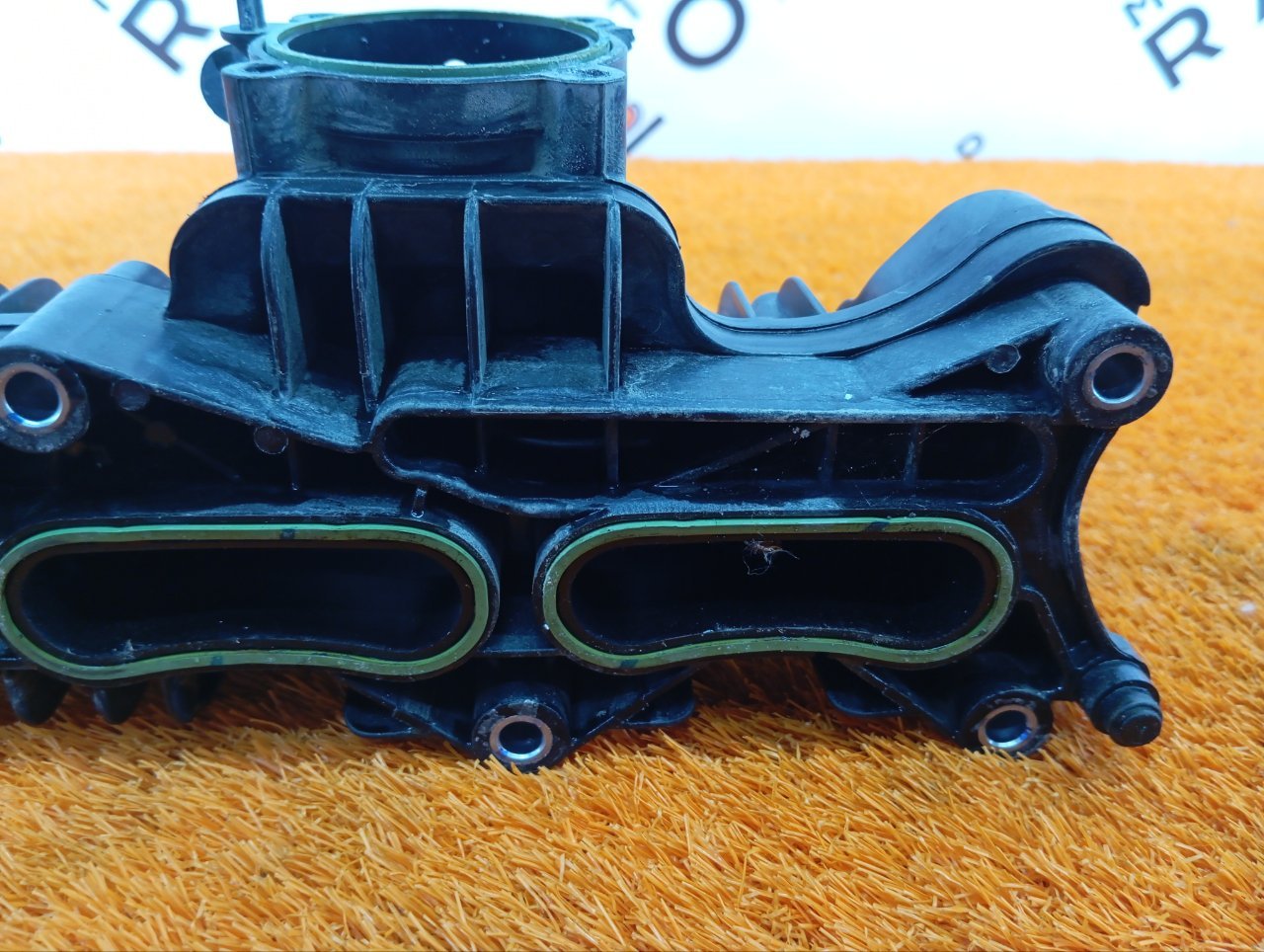 Коллектор впускной