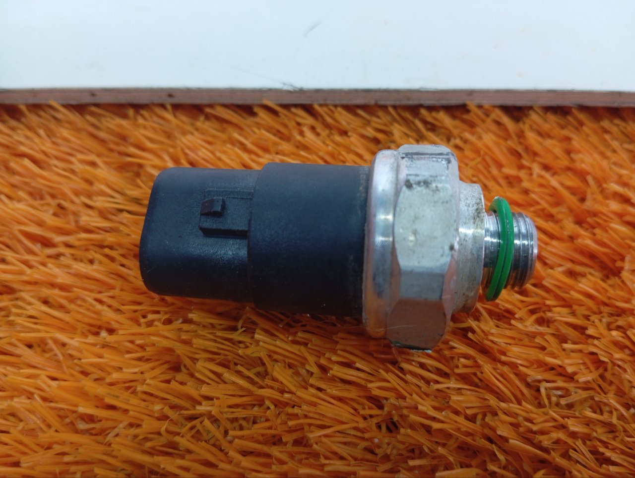 Датчик давления компрессора кондиционера