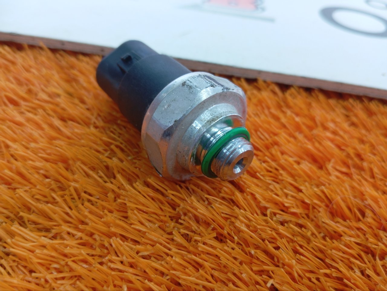 Датчик давления компрессора кондиционера