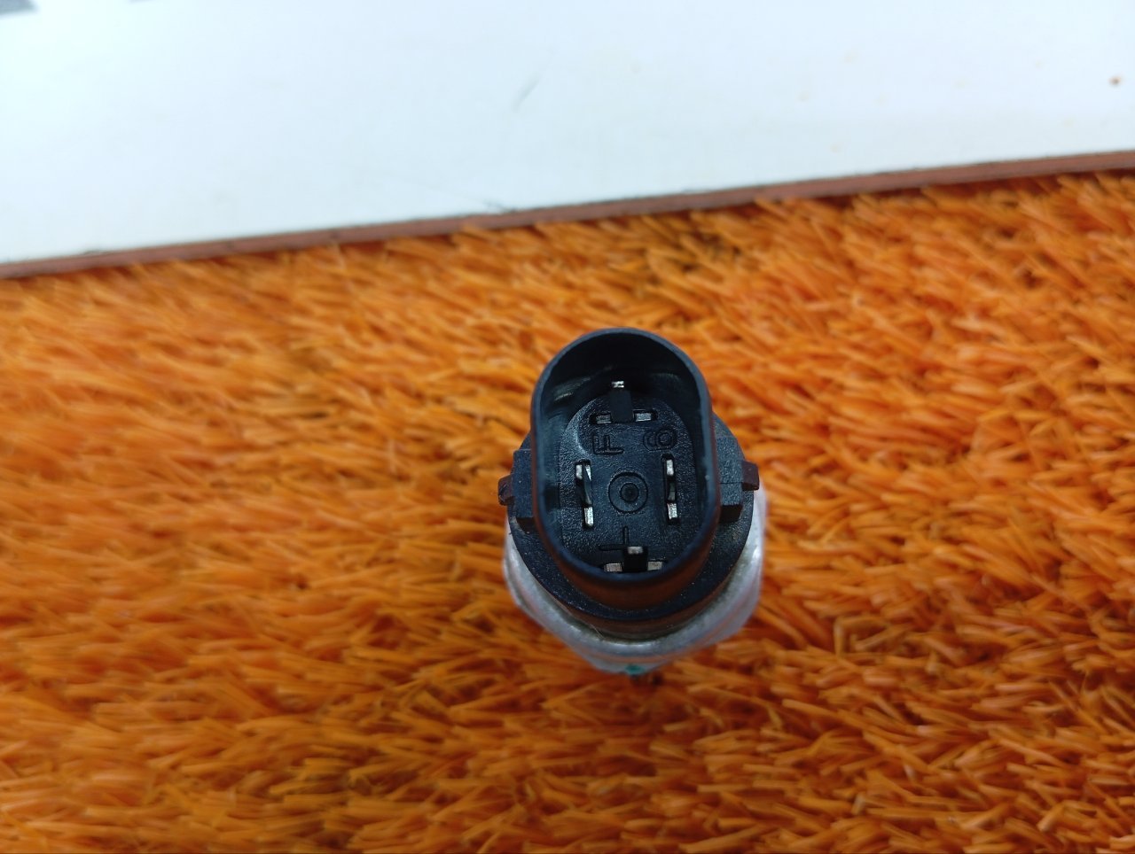 Датчик давления компрессора кондиционера