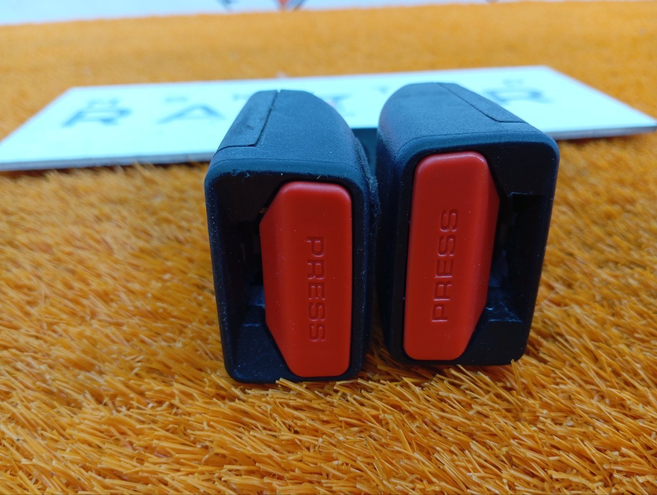 Ответная часть ремня безопасности