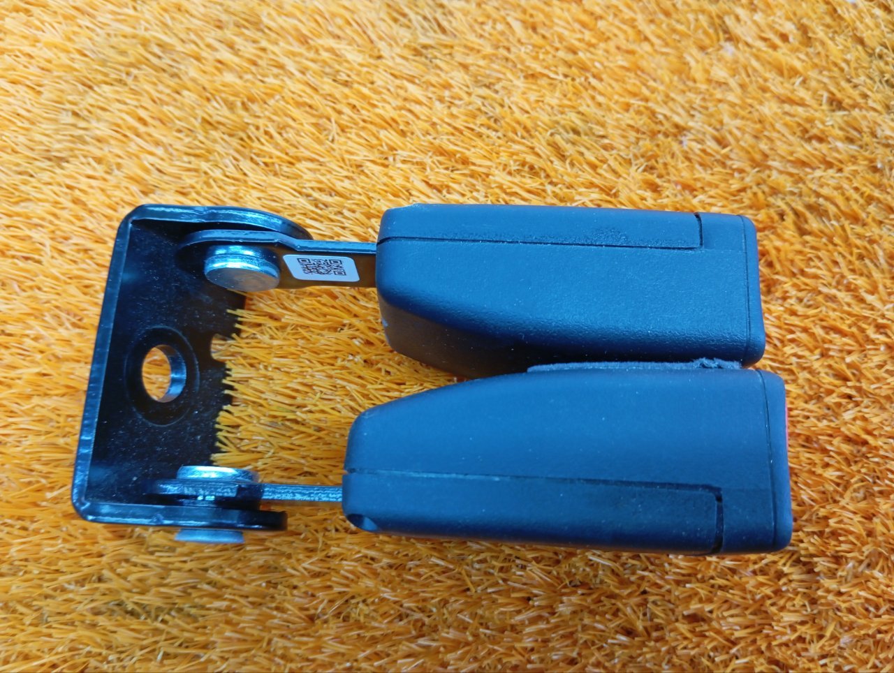 Ответная часть ремня безопасности