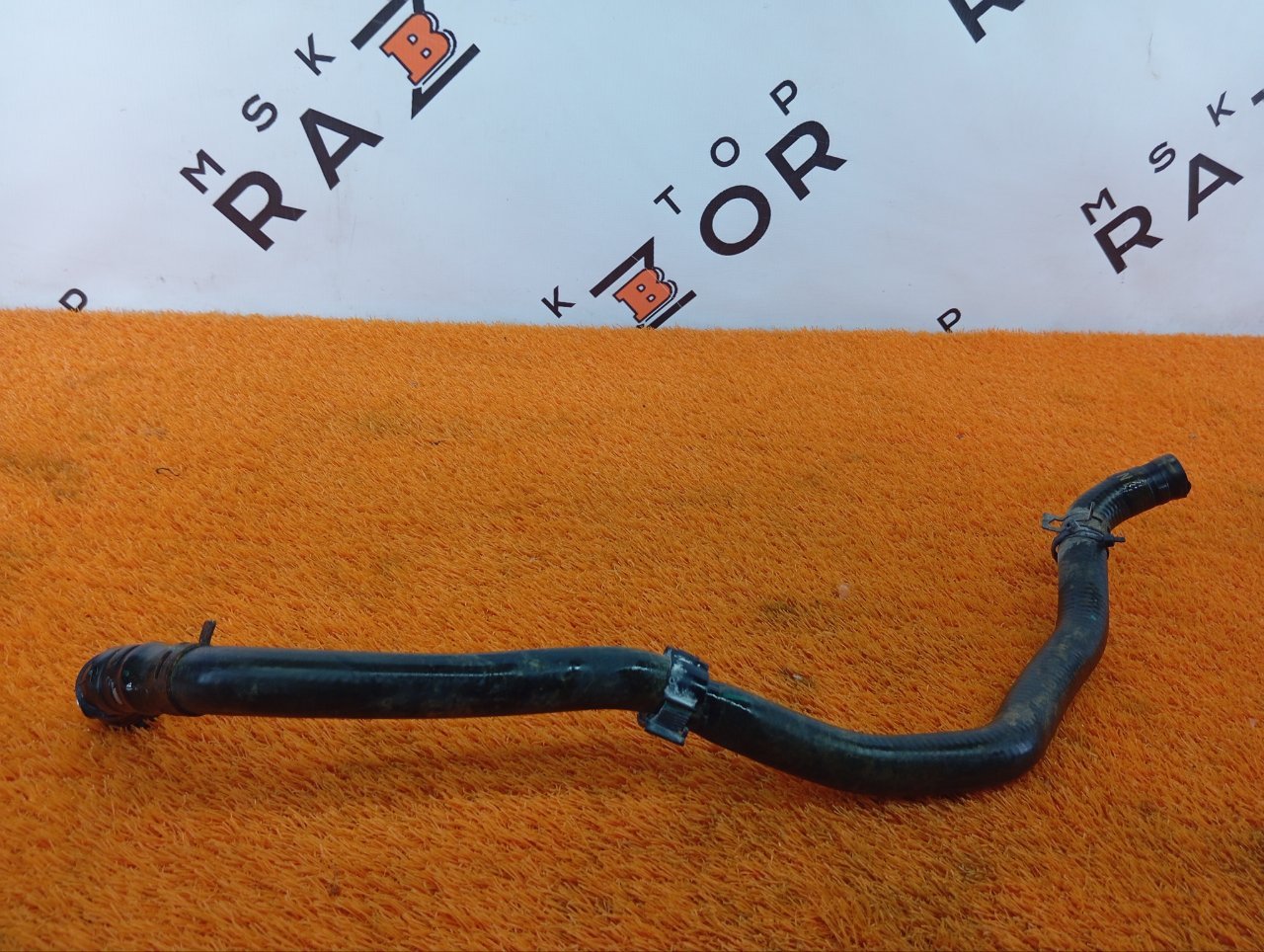 Патрубок радиатора